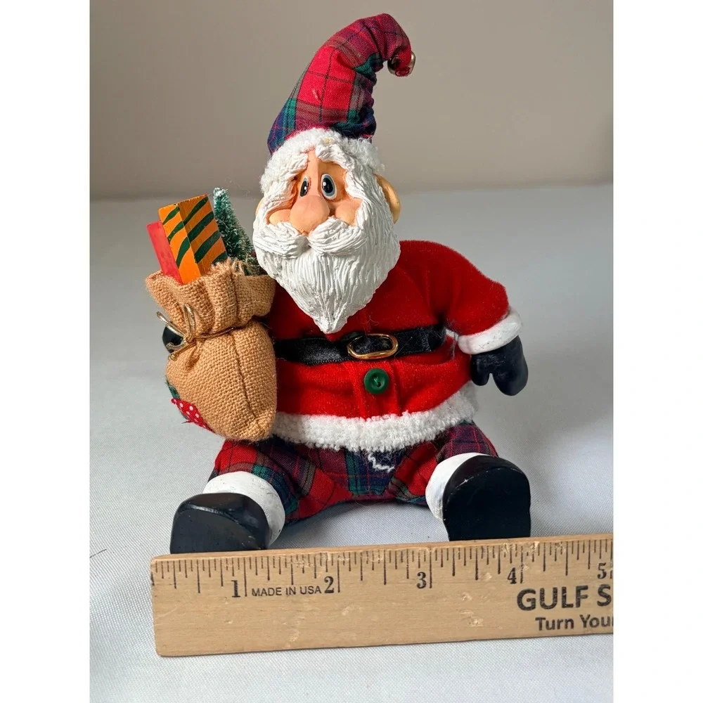 Russ Berrie Santa Claus Figurine Kathleen Kelly Critter Factory 2909 Plaid Red
